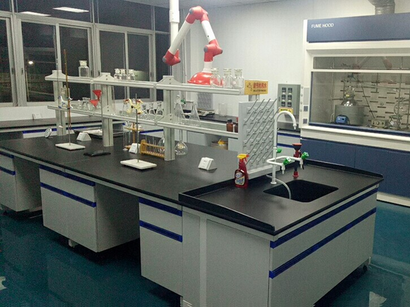 合成實(shí)驗(yàn)室